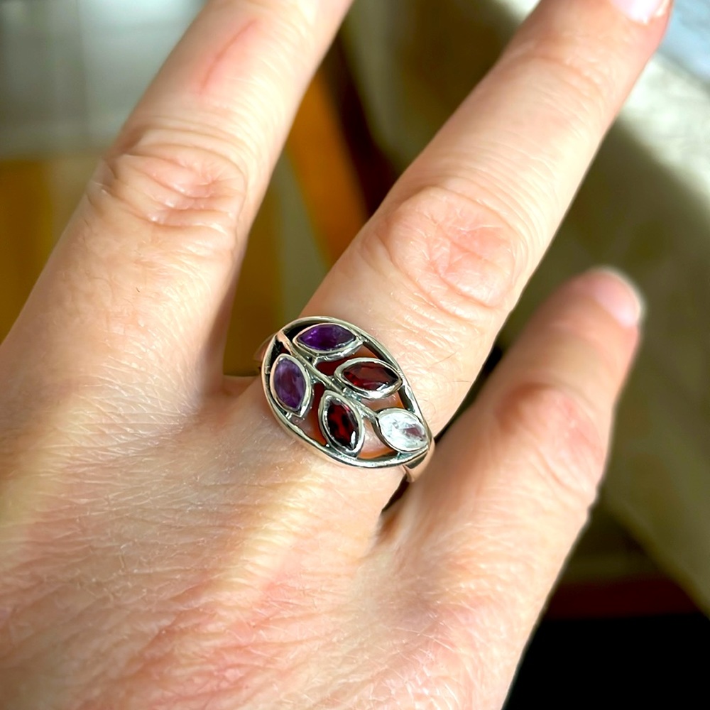 Sterling Silver Garnet Amethyst and Moonstone Leaf Ring SZ 7.25 ❤️💜